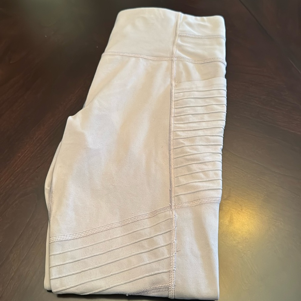 Athleta size M yoga pants